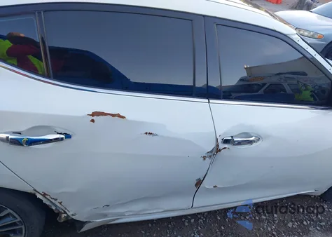 2018 Nissan Maxima 3.5 Platinum z USA, uszkodzony, nr VIN 1N4AA6AP7JC362638